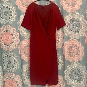 Sz 8 Ann Taylor dark red short sleeve wrap dress